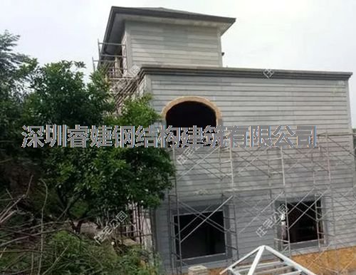 客戶花30萬建成的輕鋼別墅，優(yōu)美的外觀，坐擁山川美景(圖11)